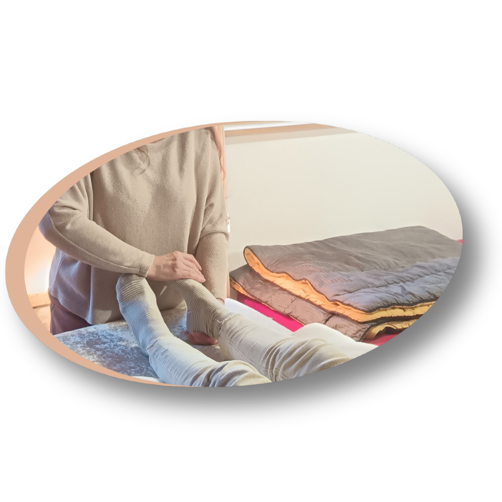 Chantal Deloy de Solune Harmonie en séance de soin énergétique à Magnières, près de Lunéville.